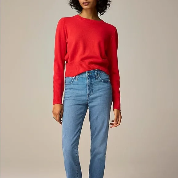 Classic Straight Leg Jeans in Light Wash Blue - Picture 4 of 4